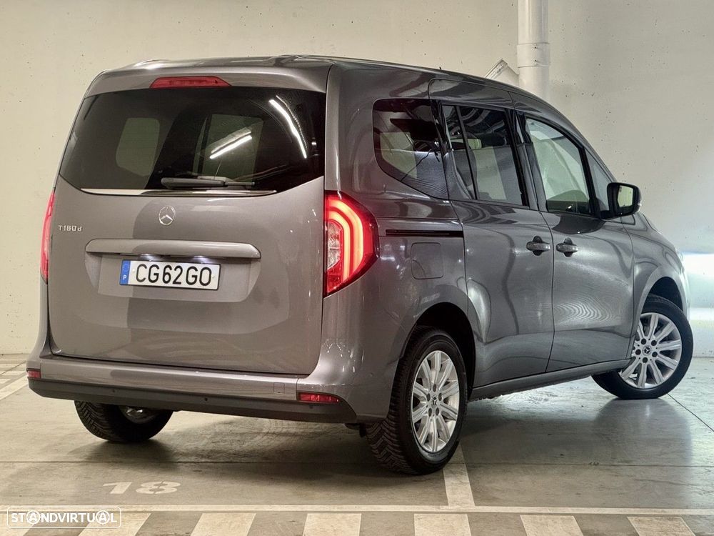 Mercedes-Benz T 180 d - 4