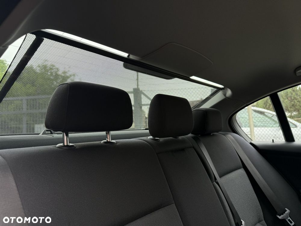 BMW Seria 3 - 29