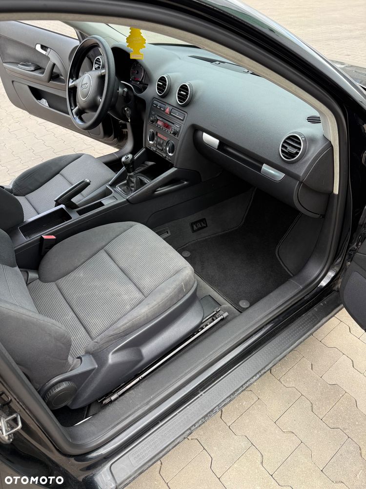 Audi A3 Sportback - 16