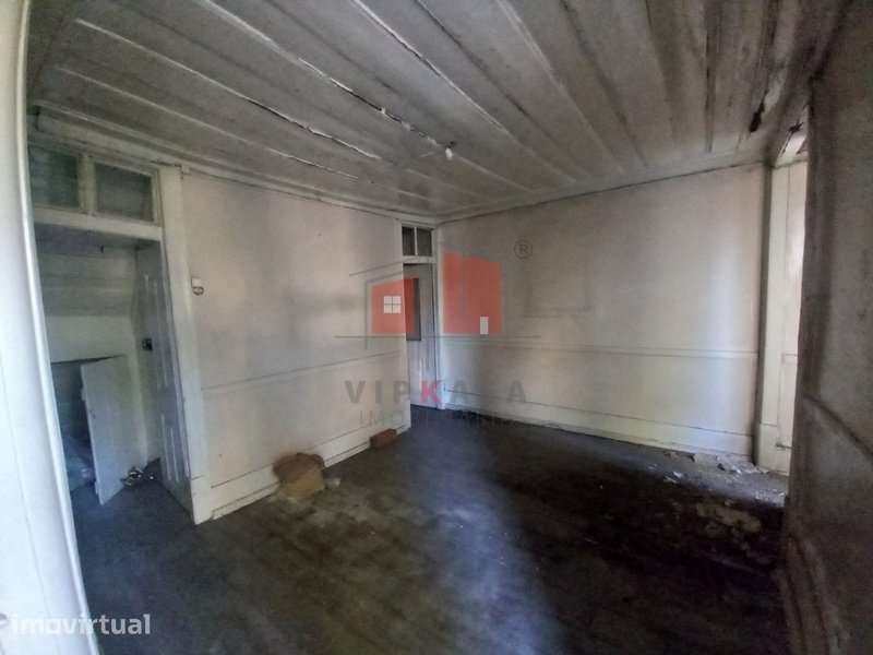 Prédio para remodelação em Alcântara - Grande imagem: 3/35