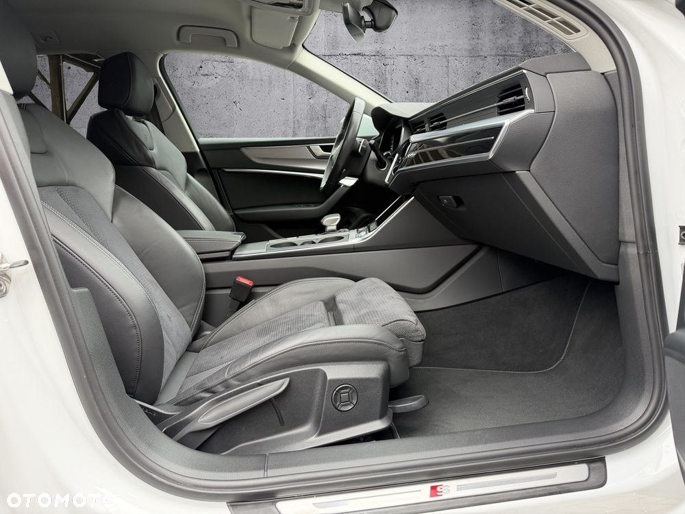 Audi A6 Avant 55 TFSI e quattro S tronic S line - 18
