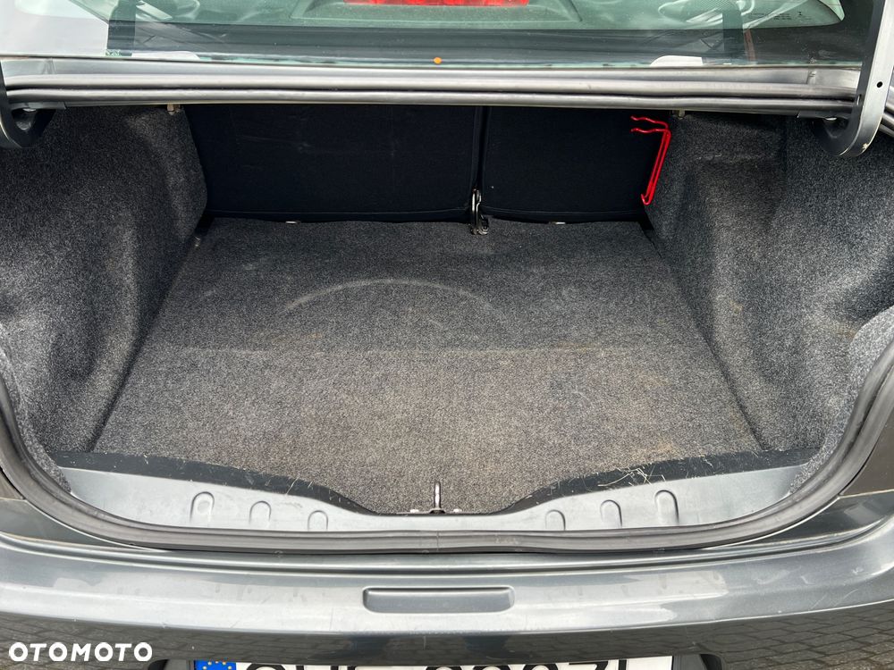 Citroën C-Elysée 1.2 VTi Seduction - 23