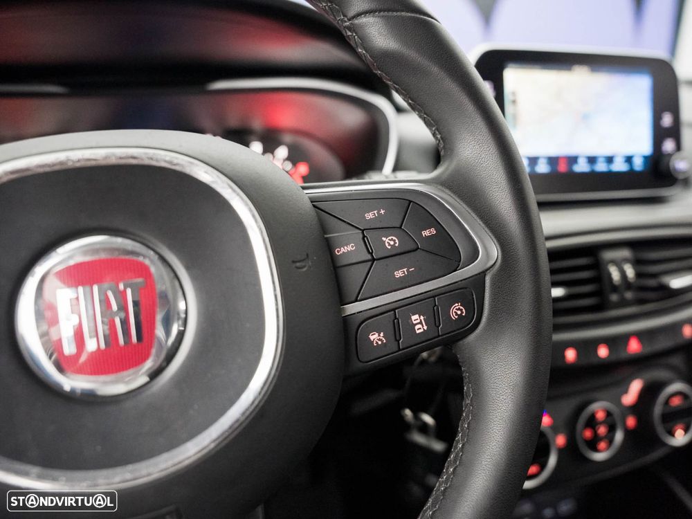 Fiat Tipo Station Wagon 1.3 M-Jet Lounge - 19