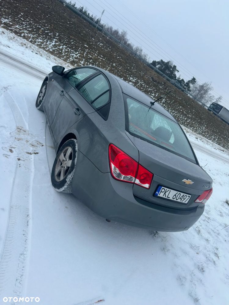 Chevrolet Cruze - 4