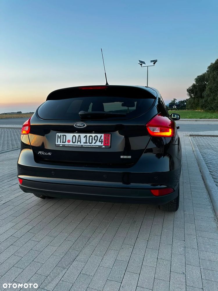 Ford Focus 1.0 EcoBoost Titanium - 3