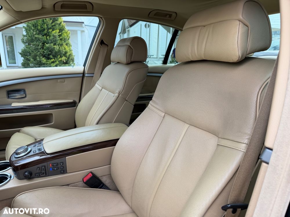 BMW Seria 7 730d A - 14