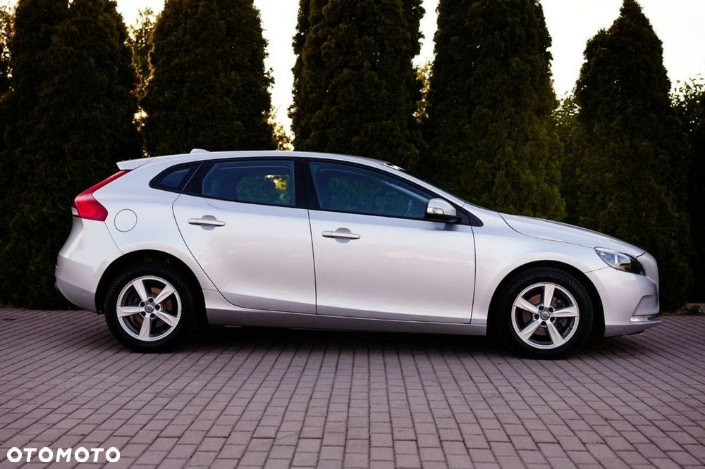 Volvo V40 D2 Kinetic - 8