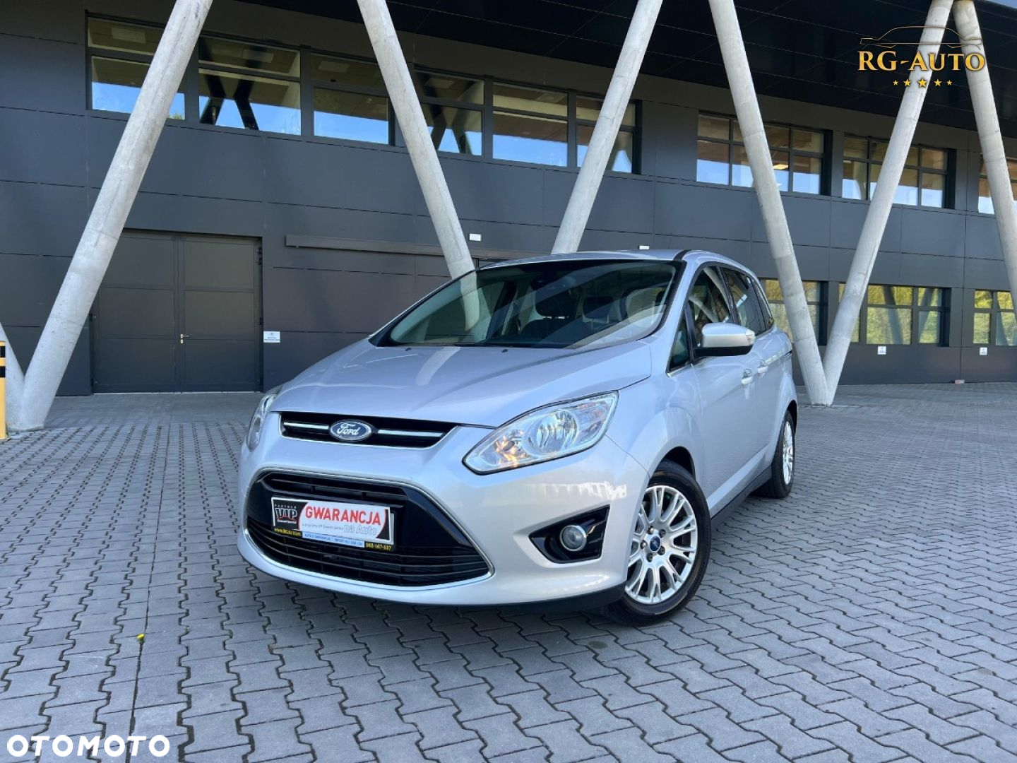 Ford Grand C-MAX - 17