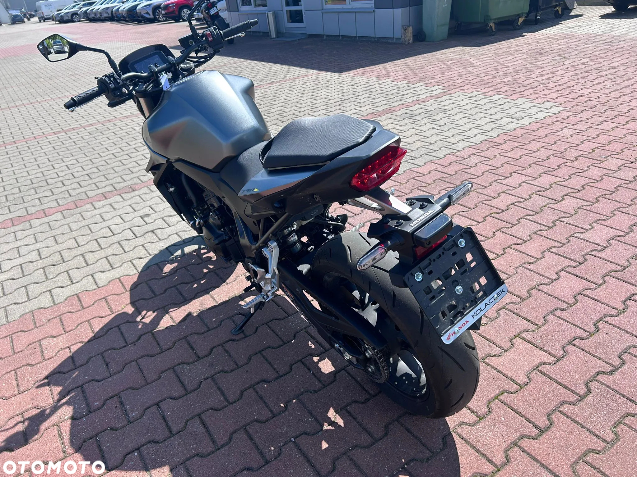 Honda CB - 2