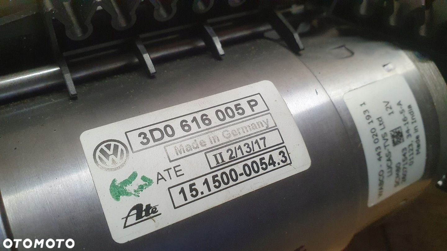 Kompresor zawieszenia VW Phaeton 13-16 3D0616005P - 3