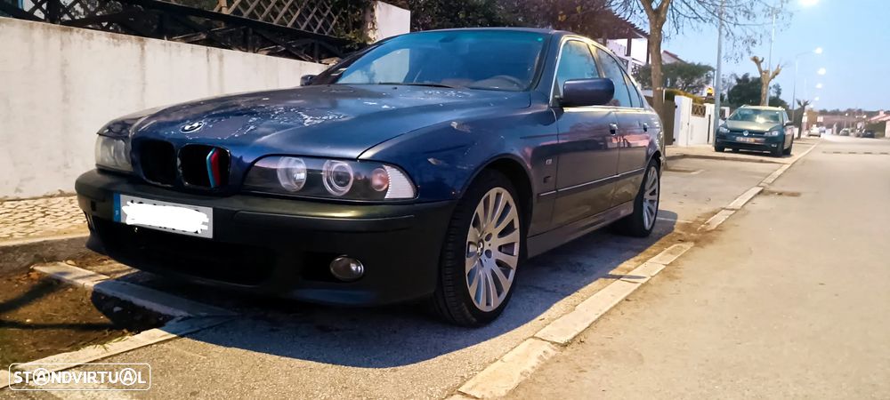 BMW 528 iA Touring - 5