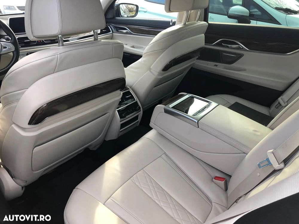 BMW Seria 7 730d xDrive - 4