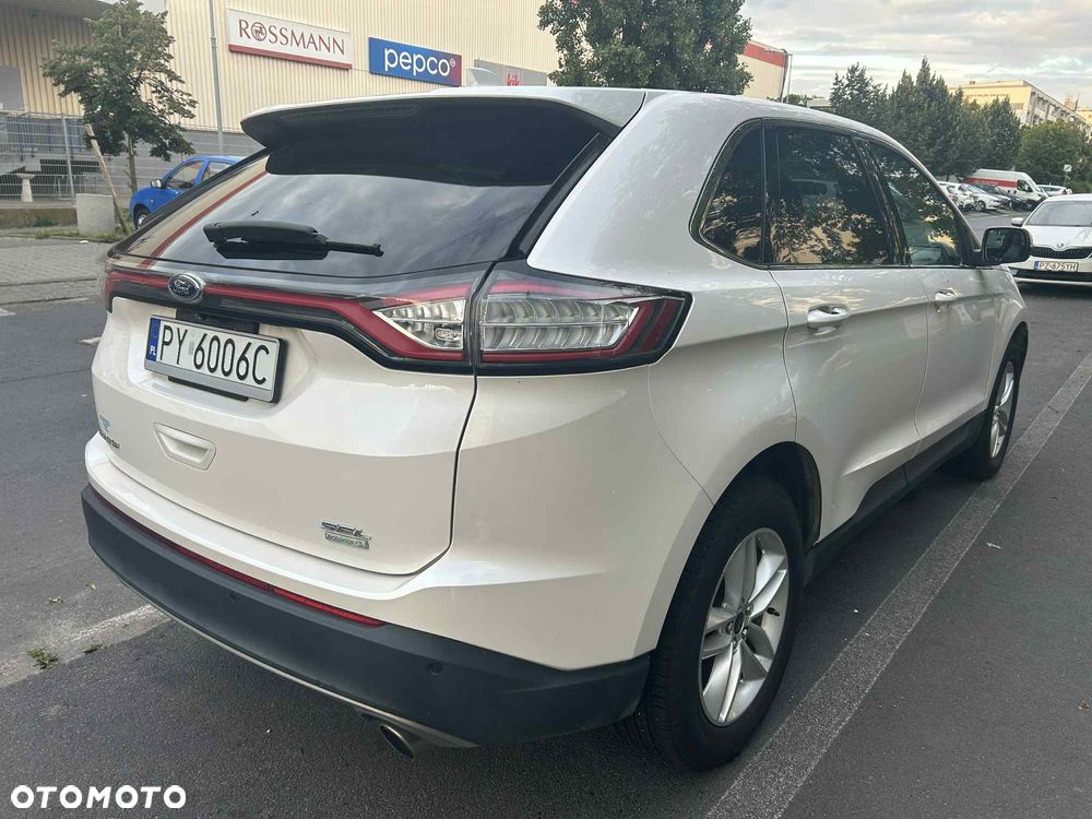 Ford Edge - 2