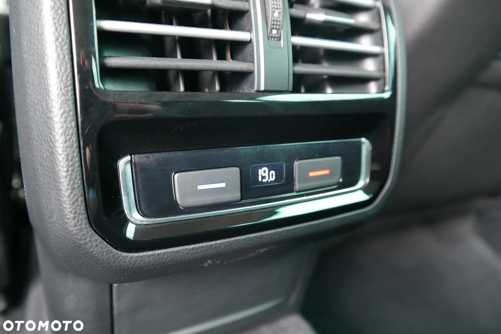Volkswagen Passat 1.8 TSI BMT Highline DSG - 13