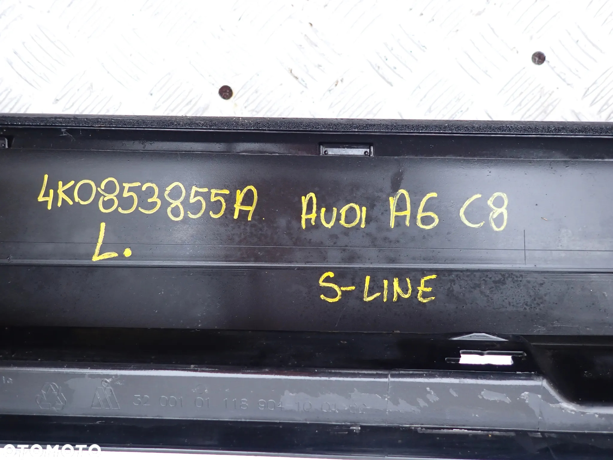 PRÓG LISTWA PROGOWA LEWA / PRAWA AUDI A6 C8 S-LINE  4K0853856A / 4K0853855A - 17