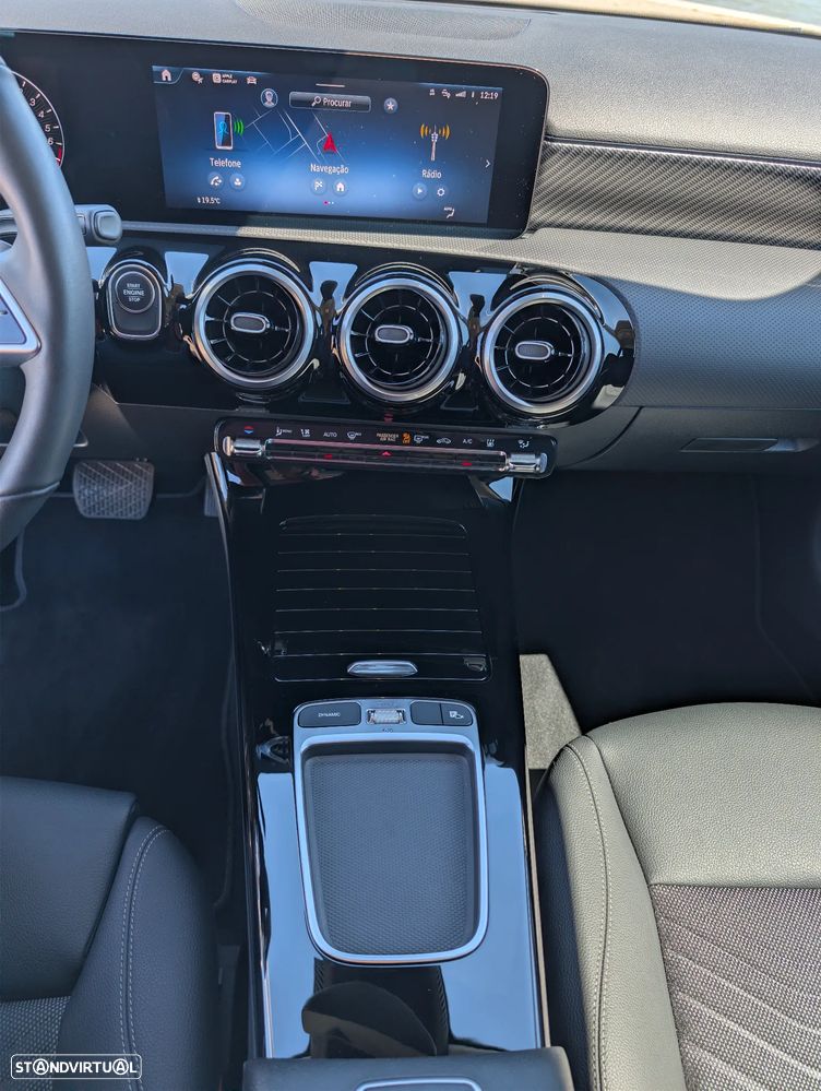 Mercedes-Benz A 250 e 8G-DCT Progressive - 11