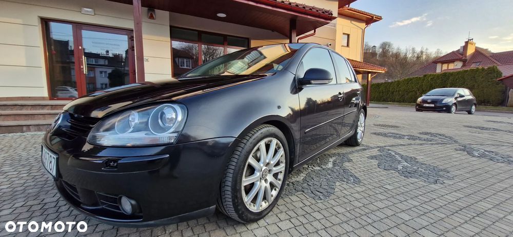 Volkswagen Golf 2.0 TDI Sportline - 2