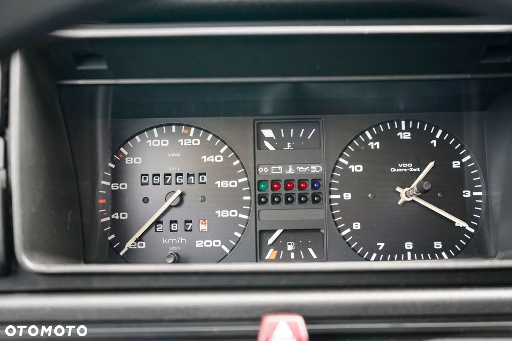 Volkswagen Golf - 30