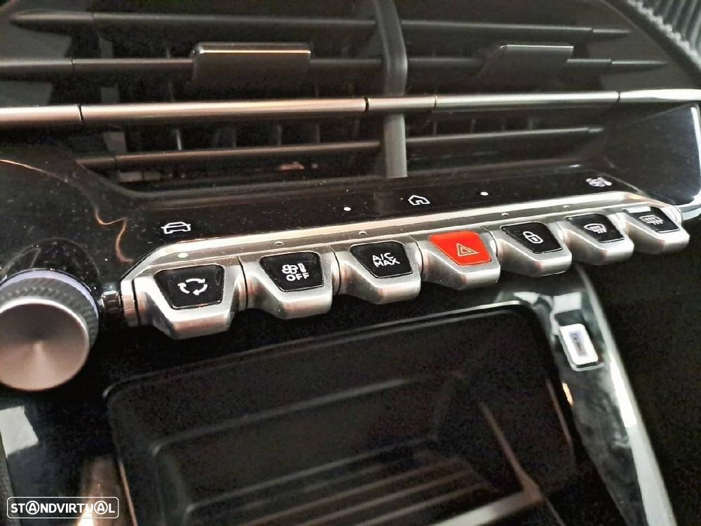 Peugeot 2008 1.2 PureTech Style - 22