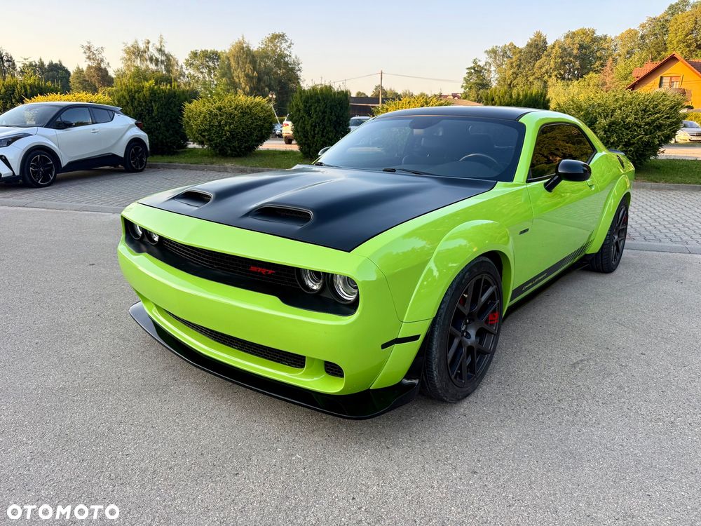 Dodge Challenger - 15