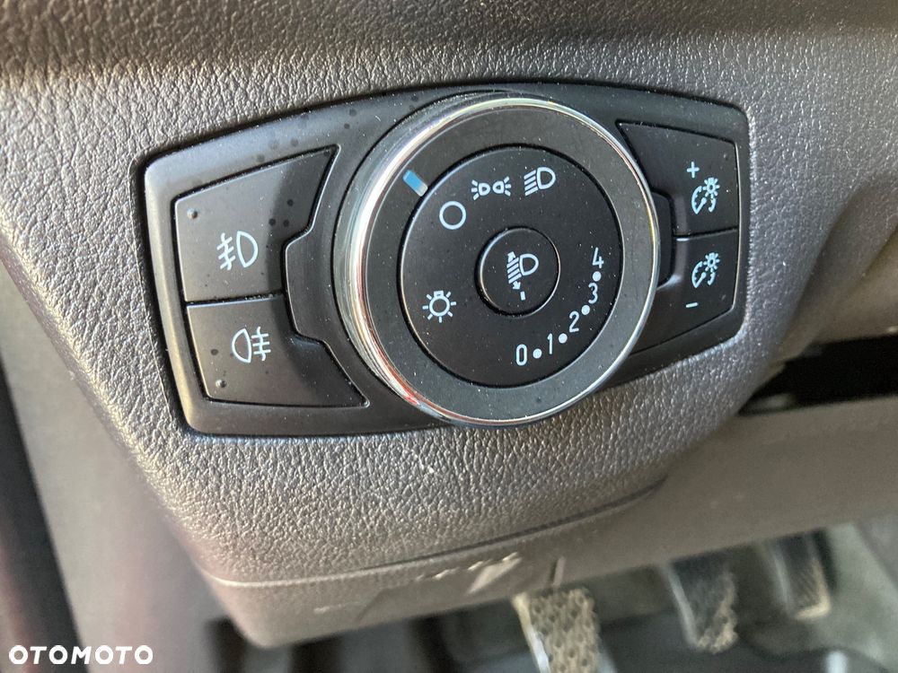 Ford Transit Courier Ambiente - 23