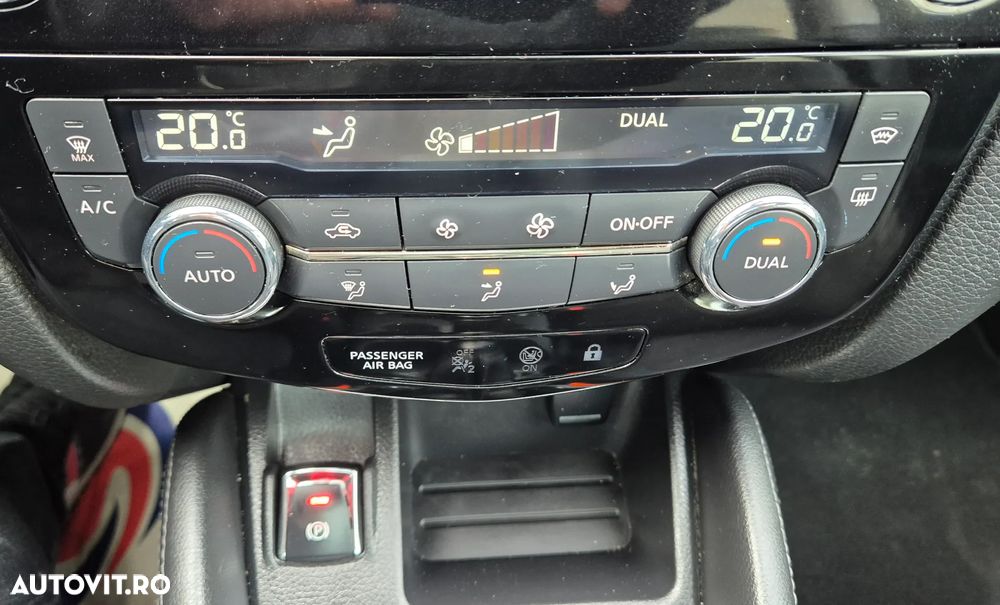 Nissan Qashqai 1.5 DCI Start/Stop Tekna - 28