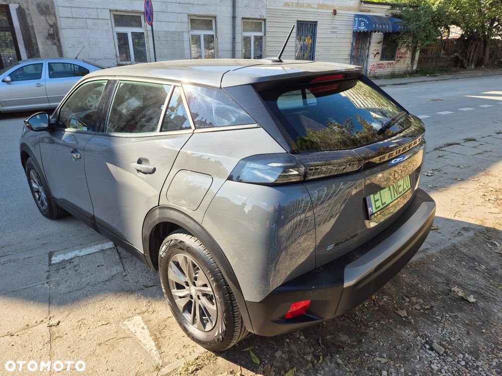 Peugeot 2008 e-2008 50kWh Allure - 4