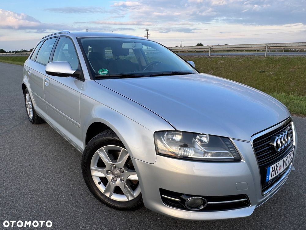 Audi A3 Sportback 1.6 Ambiente - 2