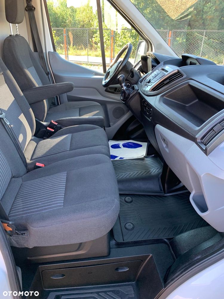 Ford Transit - 17