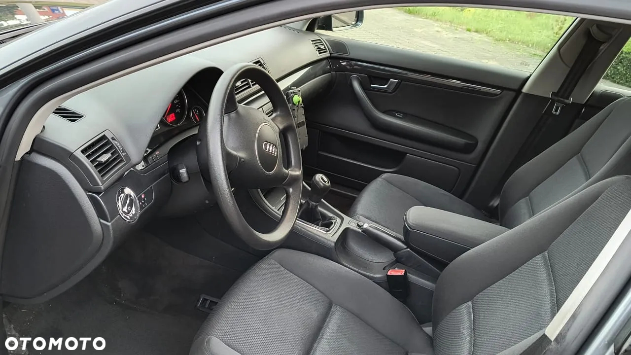 Audi A4 2.0 - 17