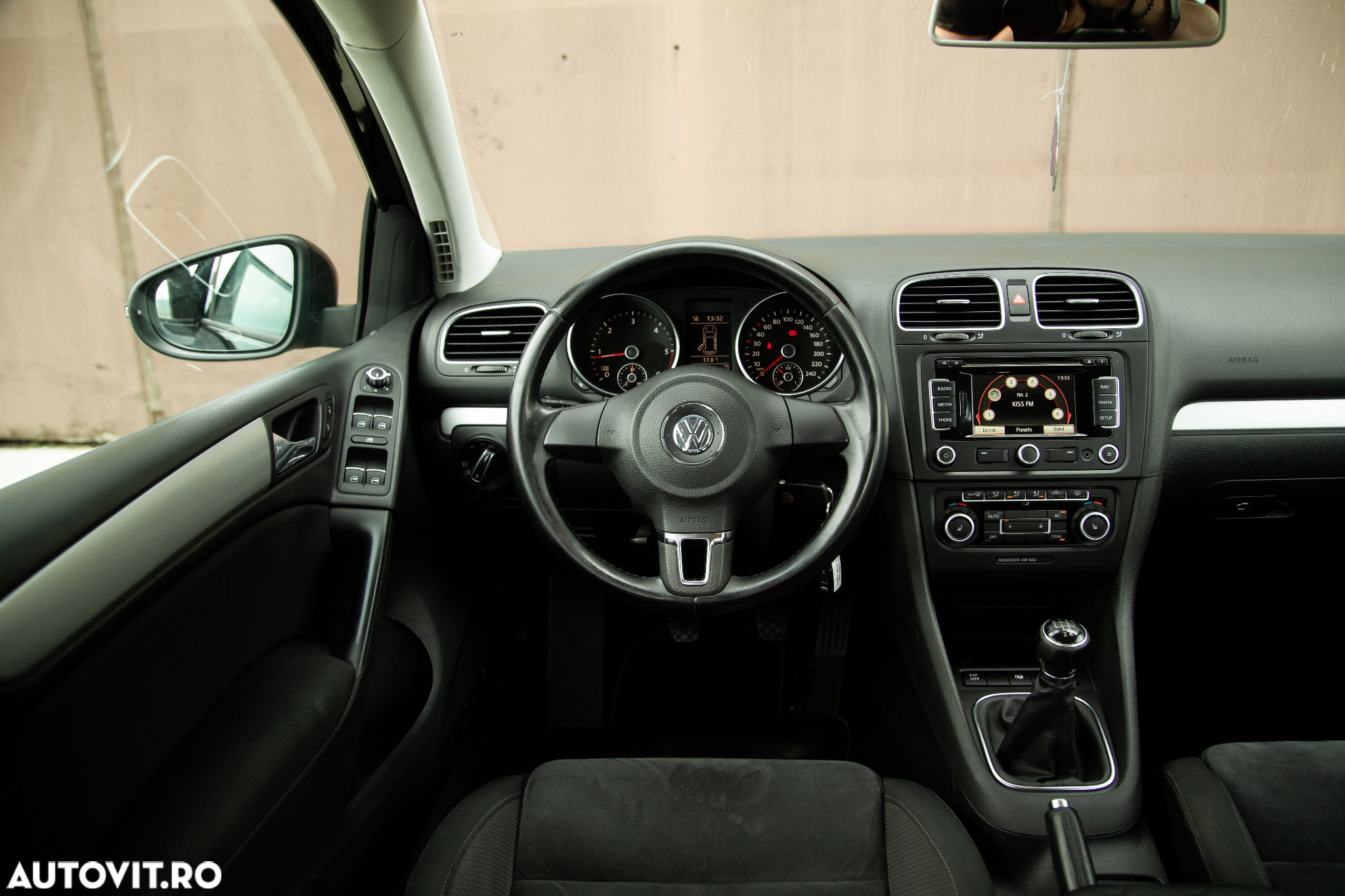 Volkswagen Golf 2.0 TDI Highline - 13