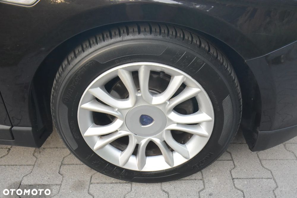 Lancia Delta 1.6 MJ Silver - 20