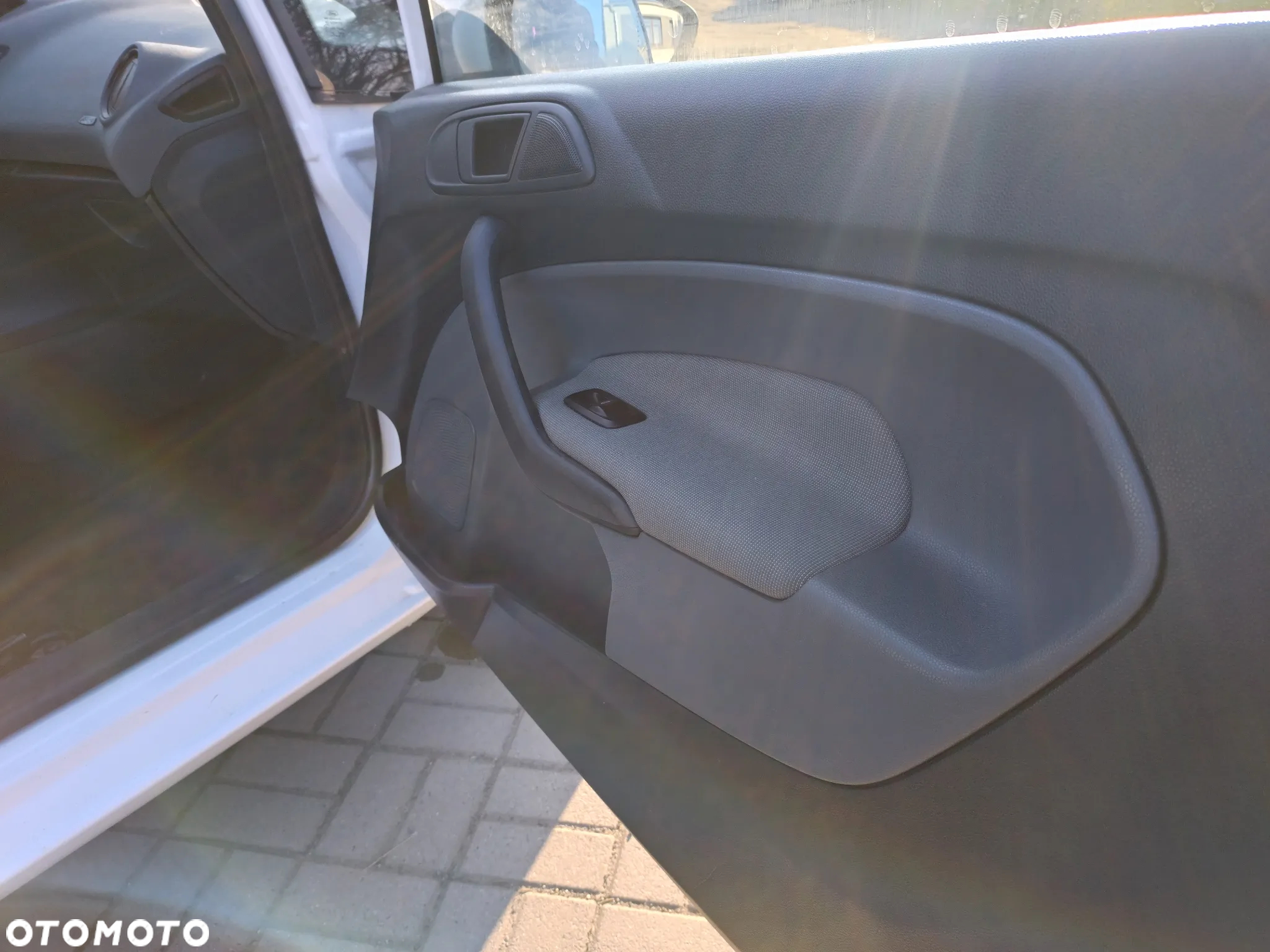 Ford Fiesta - 10