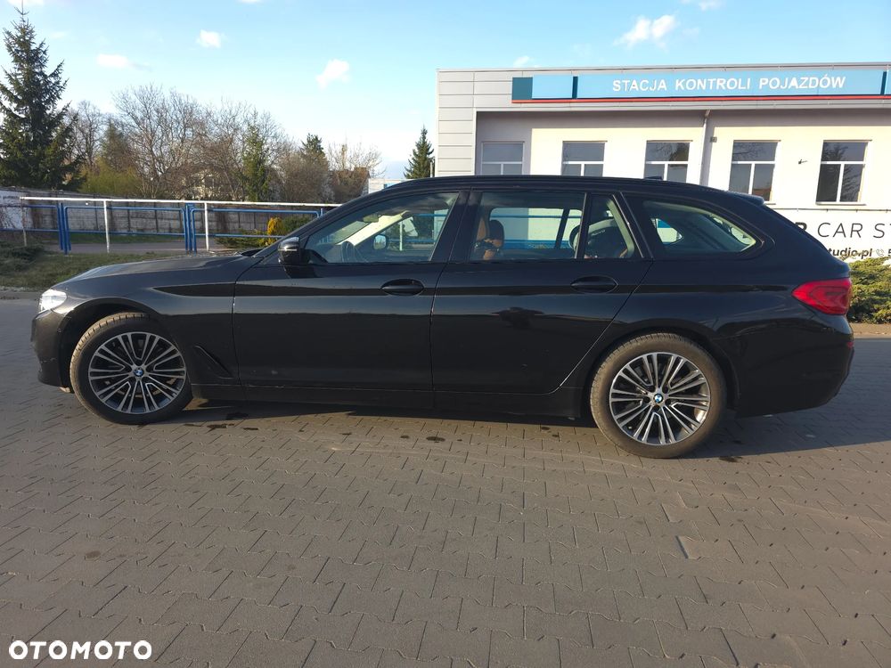 BMW Seria 5 520d xDrive Sport Line sport - 15