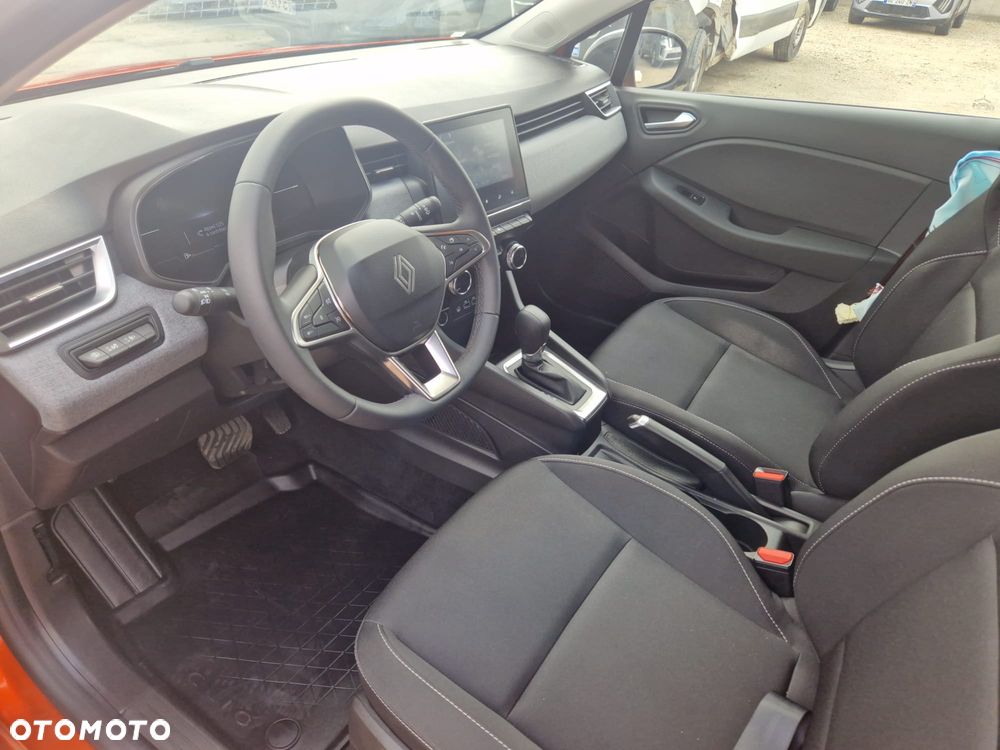 Renault Clio 1.6 E-TECH Techno - 8