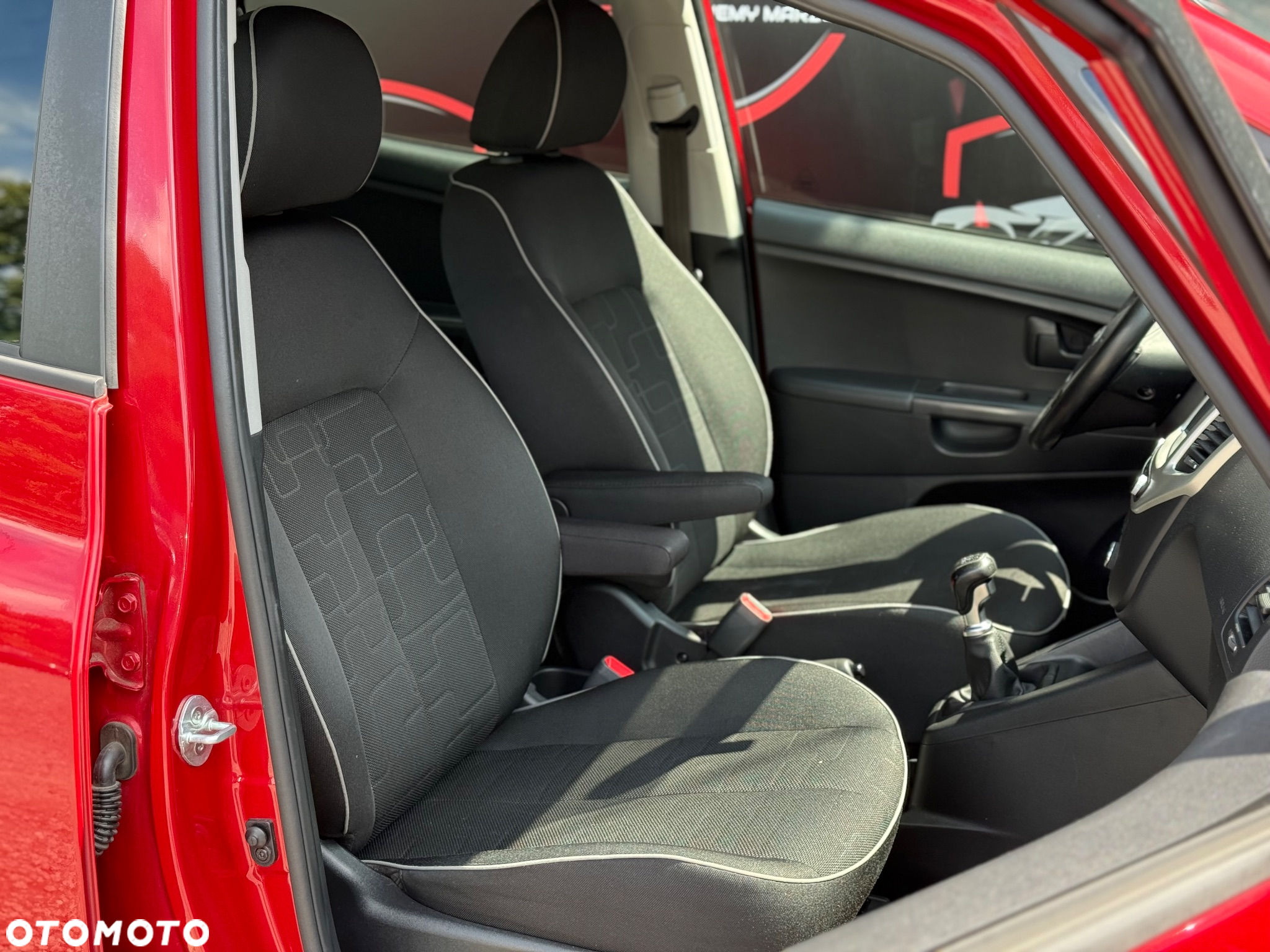 Kia Venga 1.6 CRDi 128 Dream-Team Edition - 35