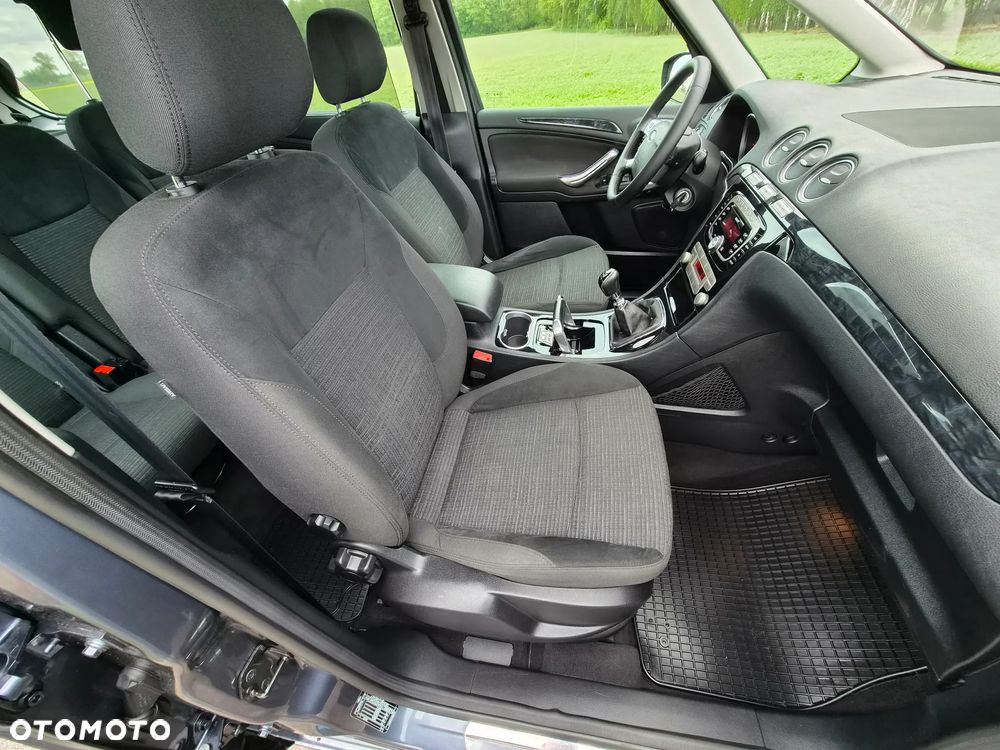 Ford Galaxy 2.0 TDCi DPF Ghia - 12