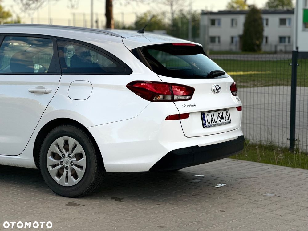 Hyundai i30 1.6 D Classic + - 5