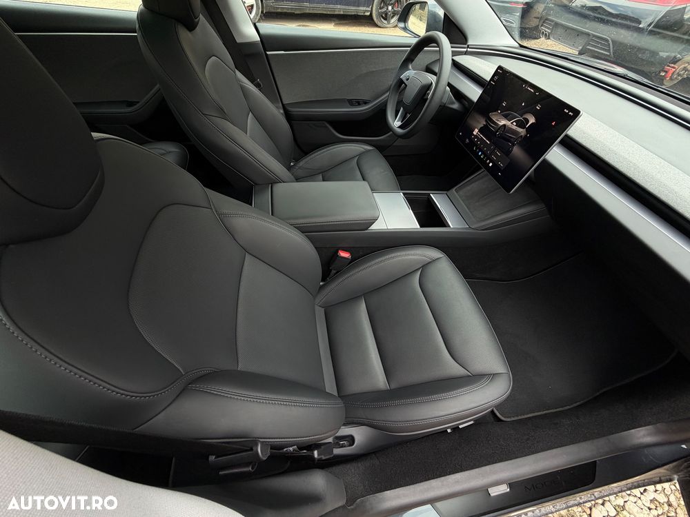 TESLA Model 3 2025 — imagine 6