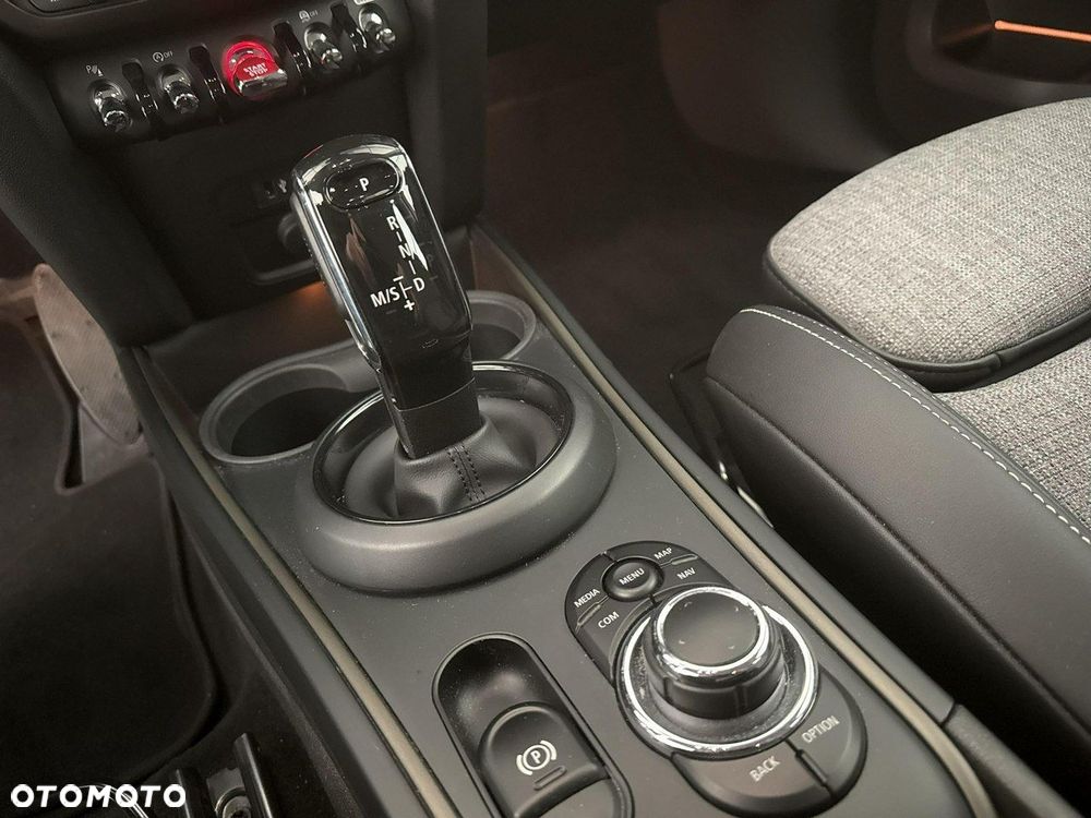 MINI Countryman - 16