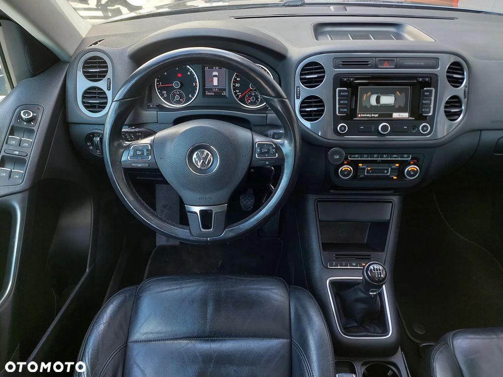 Volkswagen Tiguan - 16