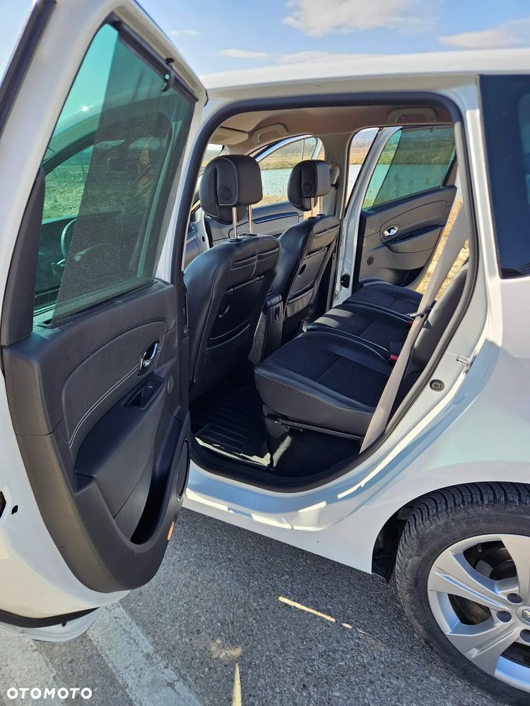 Renault Scenic - 9