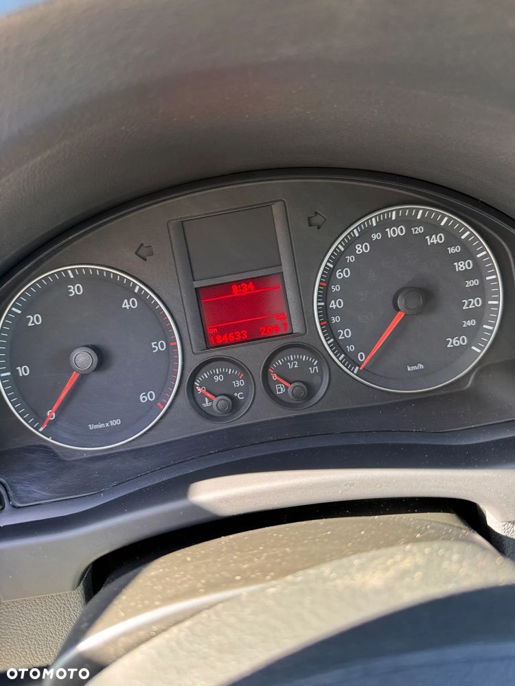 Volkswagen Golf 2.0 TDI Trendline - 11