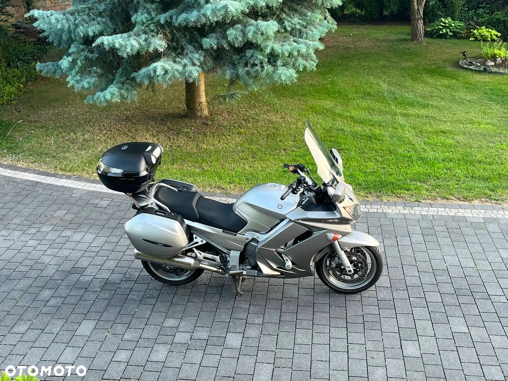 Yamaha FJR - 7