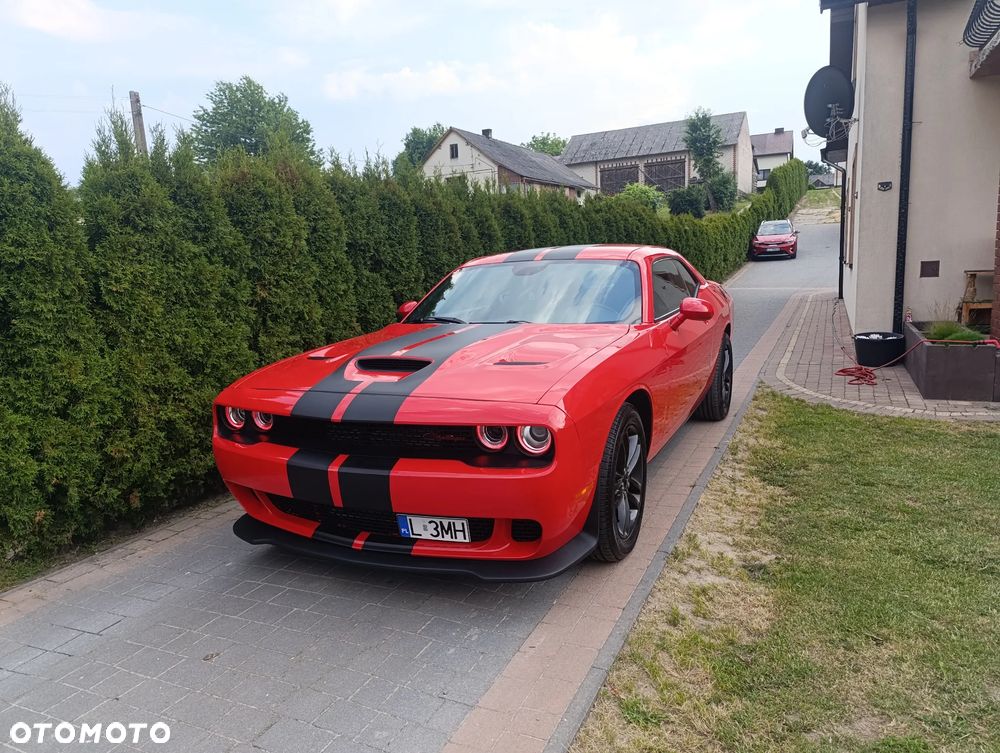Dodge Challenger - 1