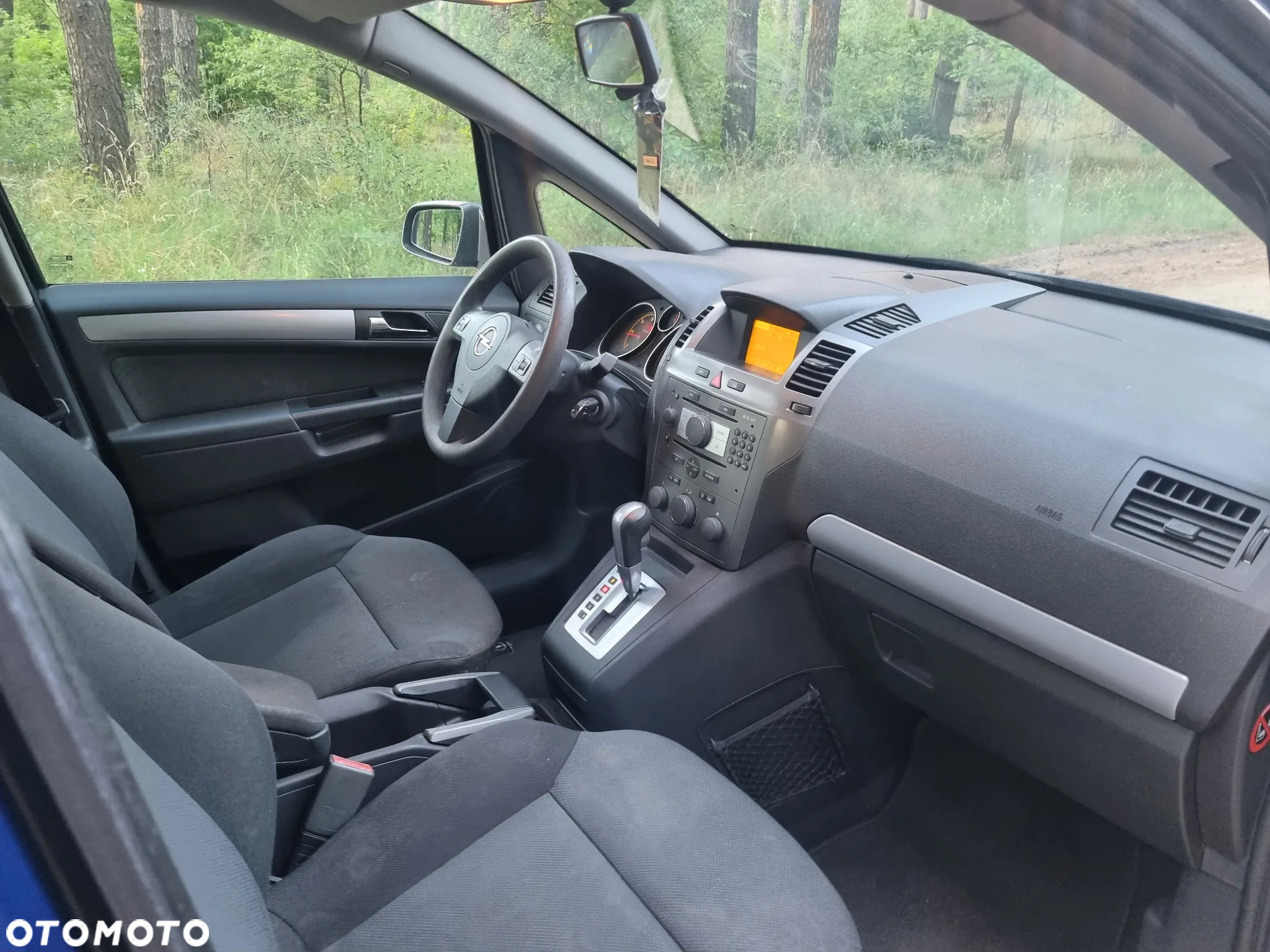 Opel Zafira 1.9 CDTI Automatik - 10