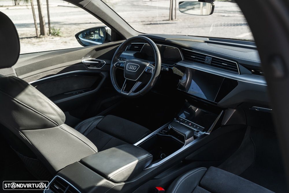 Audi e-tron Sportback 55 quattro S line - 23