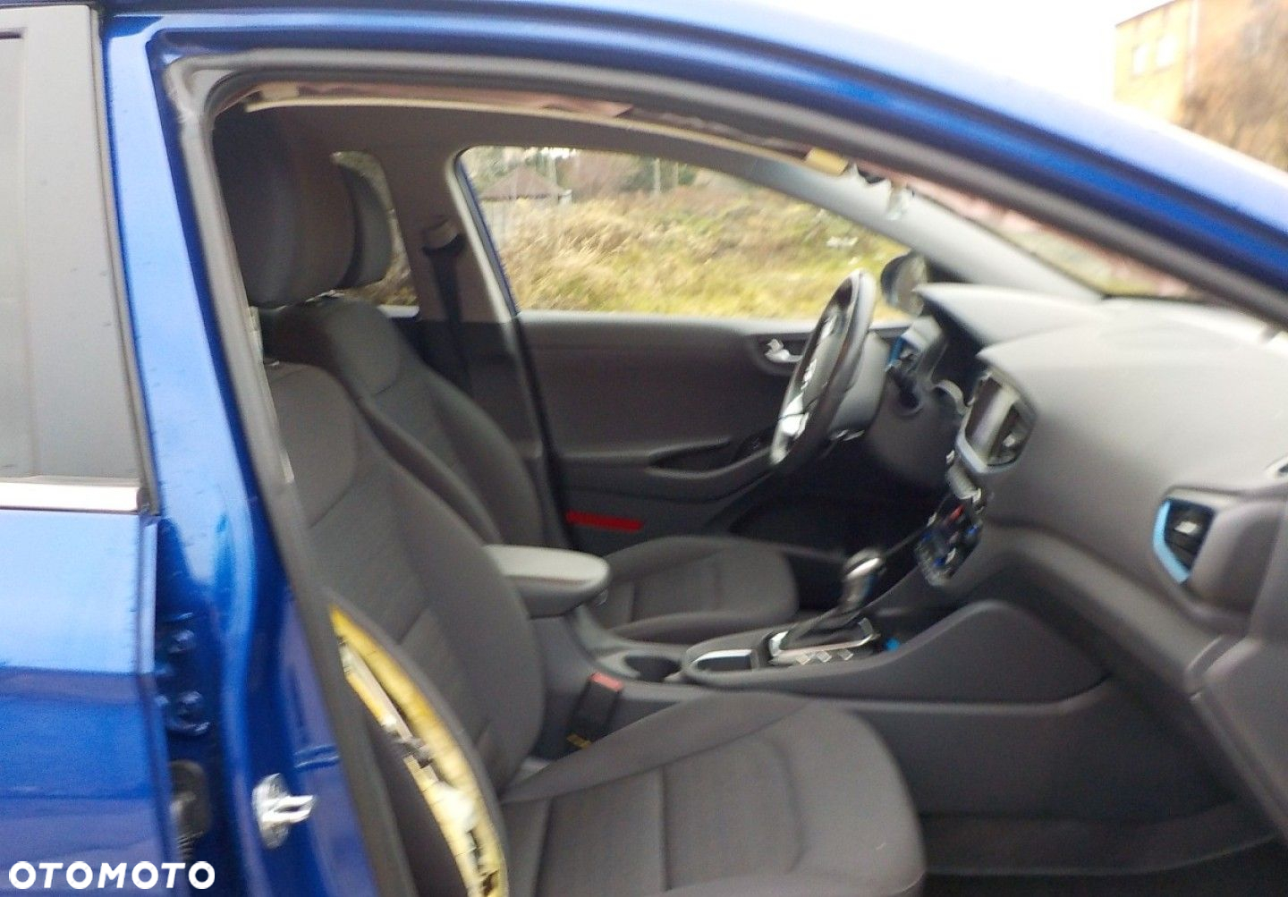 Hyundai IONIQ - 21