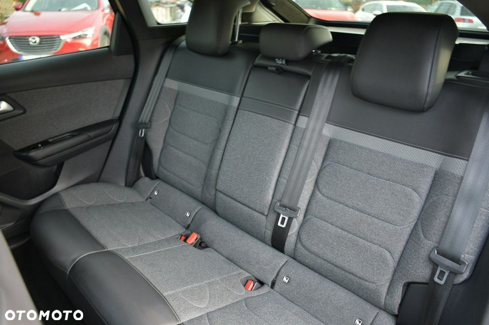 Citroën C5X 1.6 PHEV 180 Shine EAT8 - 19