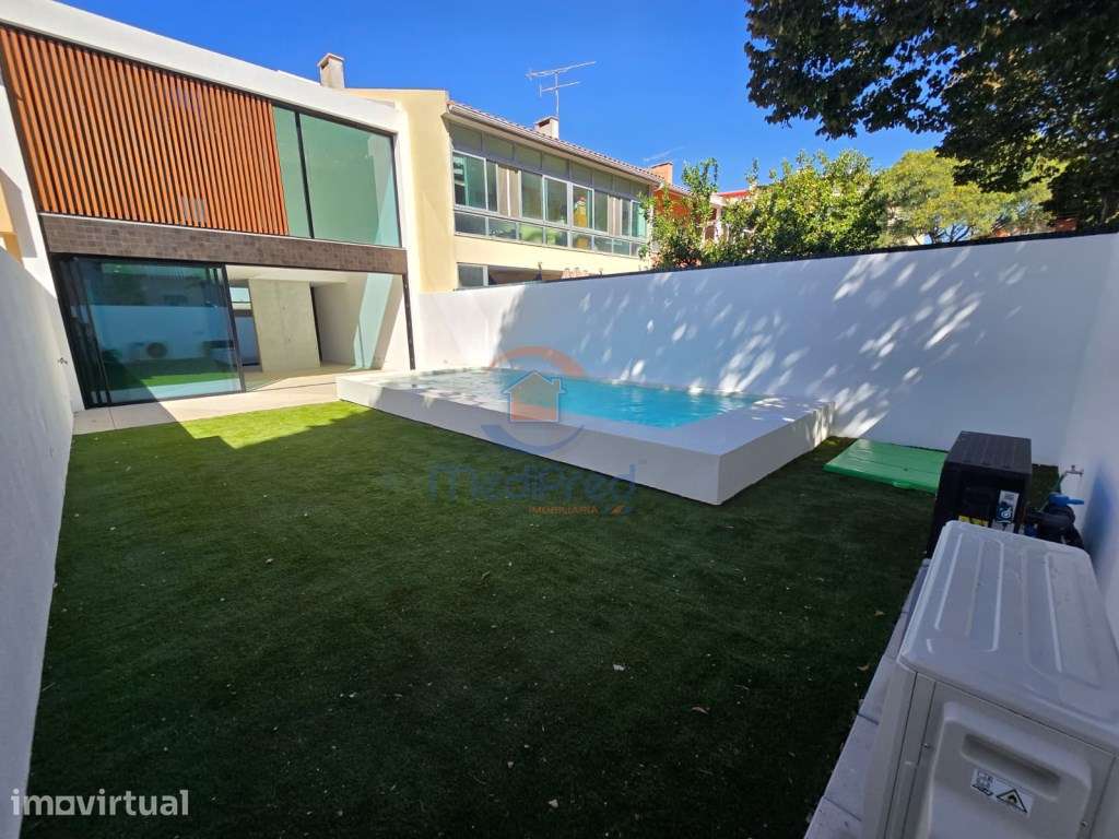Moradia T2 NOVA com Piscina Aquecida e Logradouro | São Domingos de... - Grande imagem: 3/56